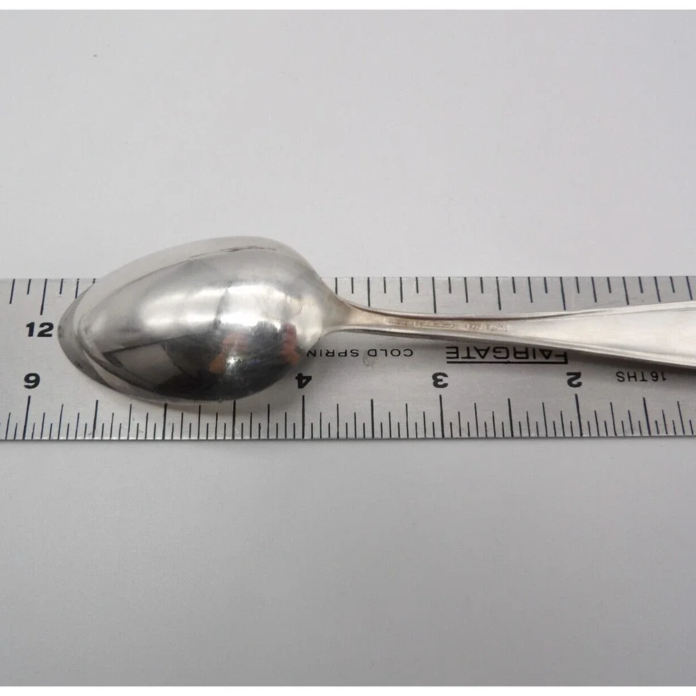 Oneida Bridal Wreath Silverplate Round 6